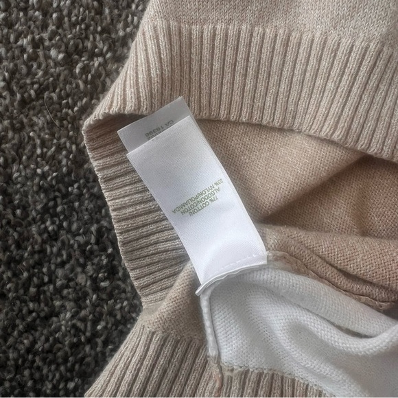 Lizgolf Sweater - Picture 3 of 4